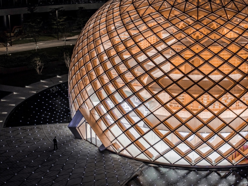 The Exhibition Center of CANNANO by HOT DESIGN