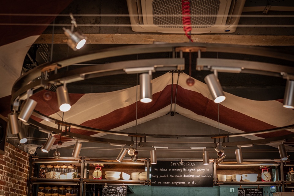 breadcircus by or design