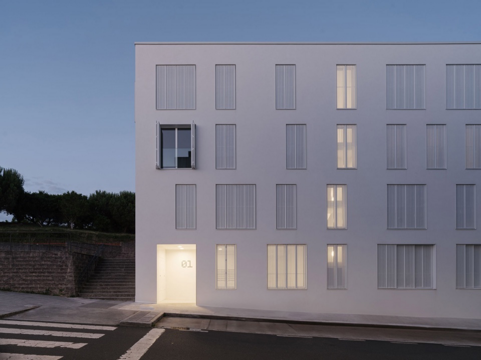 alto residencial coop by carbajo barrios arquitectos