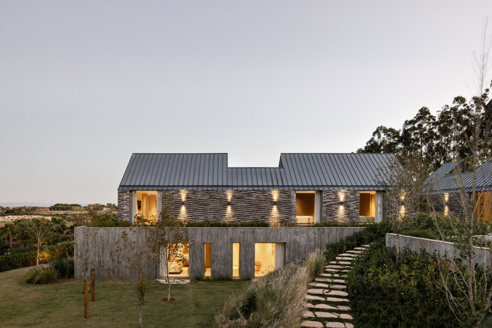 ccb house by kiko salomao tanaka architects
