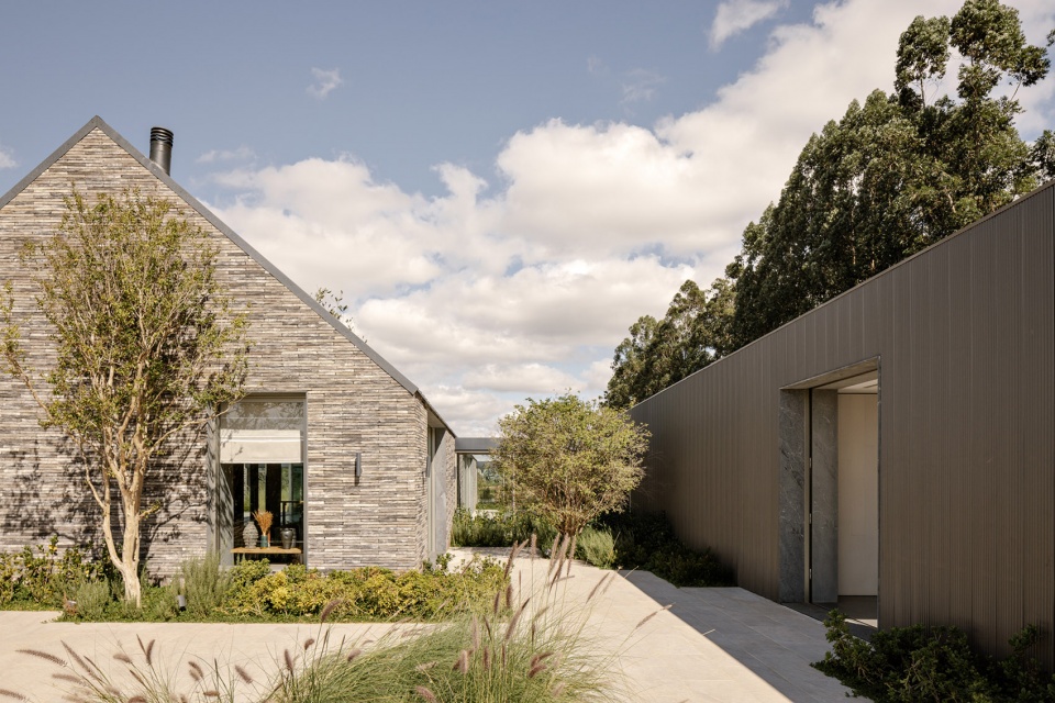 ccb house by kiko salomao tanaka architects