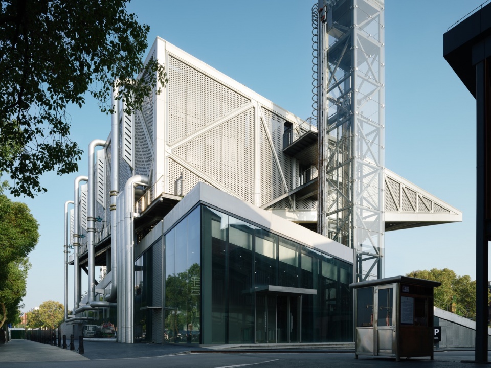 Jingdezhen Taoxichuan Cloud Engine Energy Center China by XING DESIGN
