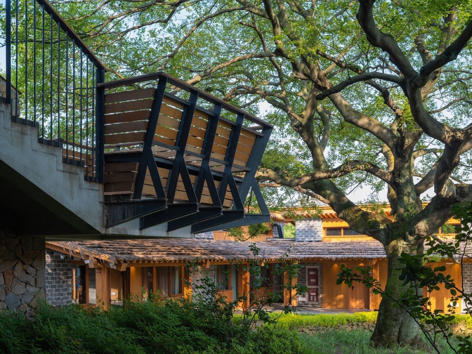 Renovation of abandoned rural primary schools
