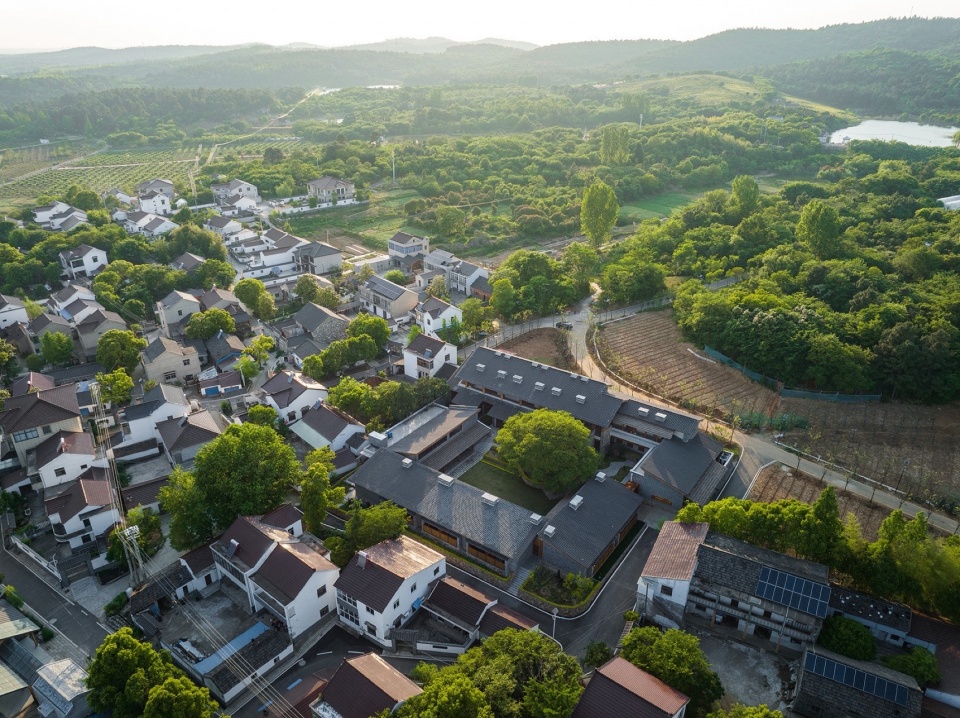 Renovation of abandoned rural primary schools