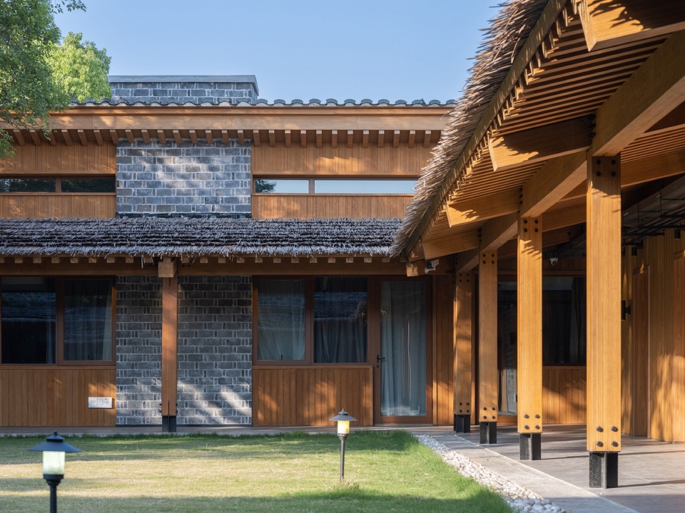 Renovation of abandoned rural primary schools