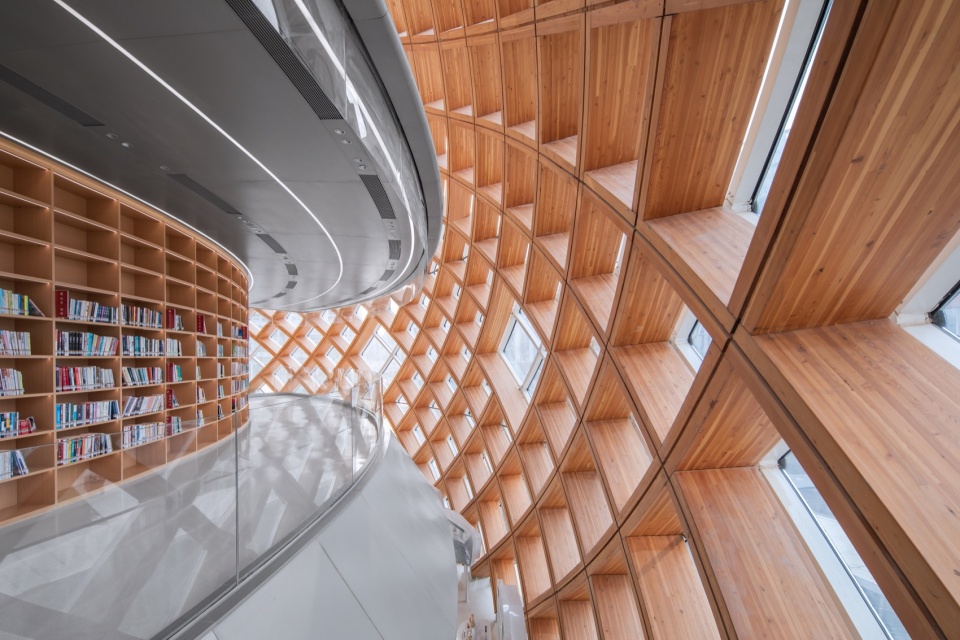 The Exhibition Center of CANNANO by HOT DESIGN