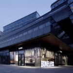 BONELESS 服装店郑州银泰分店 / 脚本建筑研究室