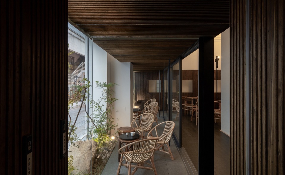che tea house 从入口看外廊©摄影张超