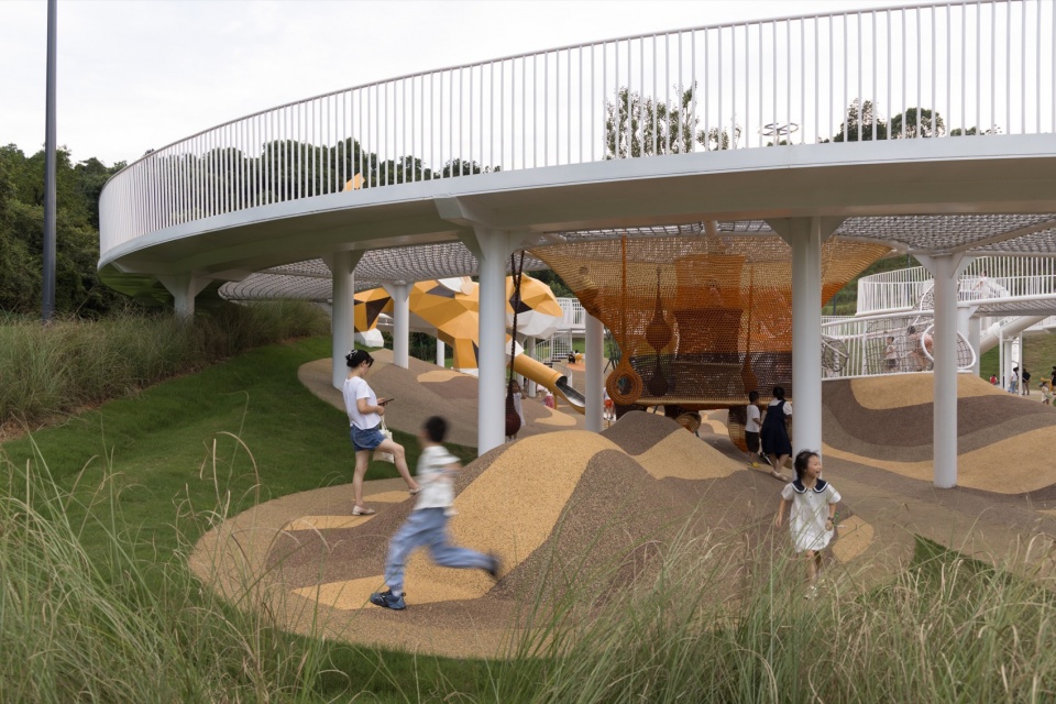 liuquan lake childrens park 23丘陵地形的游乐场所覆盖上猇的图案