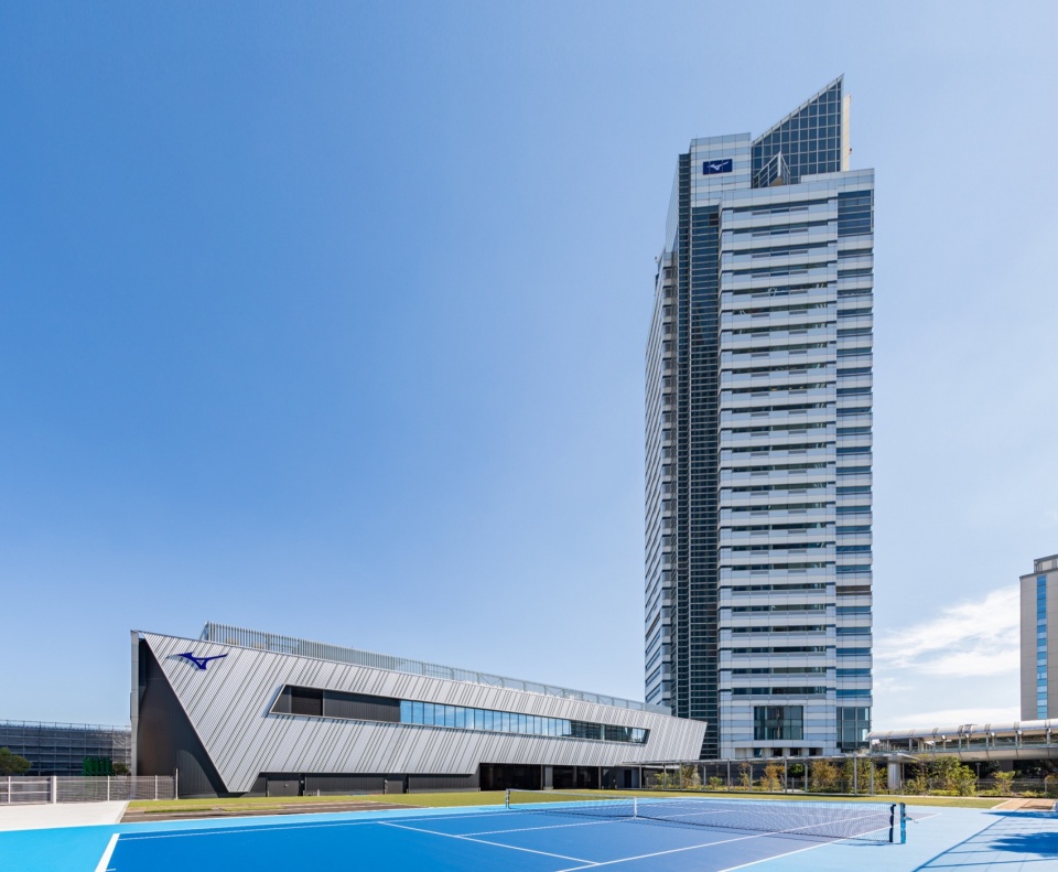 mizuno engine 01 Exterior of headquarters and innovation center ©Shinwa