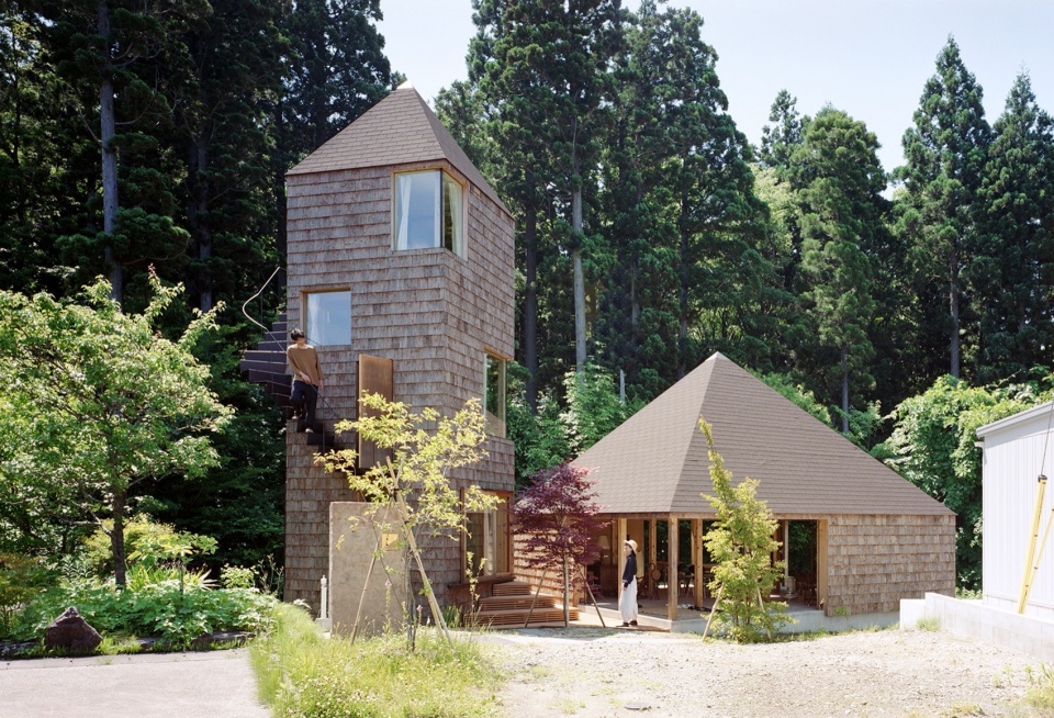 DoubleHouse W