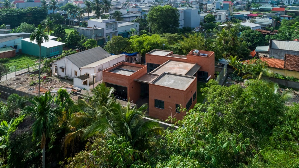 Nam House by CTA Creative Architects