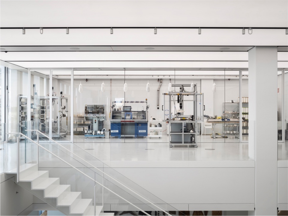 OXMAN headquartered in New York City by Foster Partners