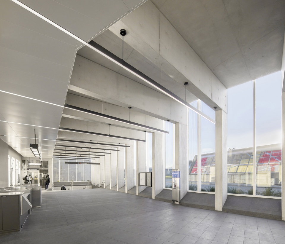 The Vendome Multimodal Hub Pole by Bisson Fortin Provencher Roy architectes