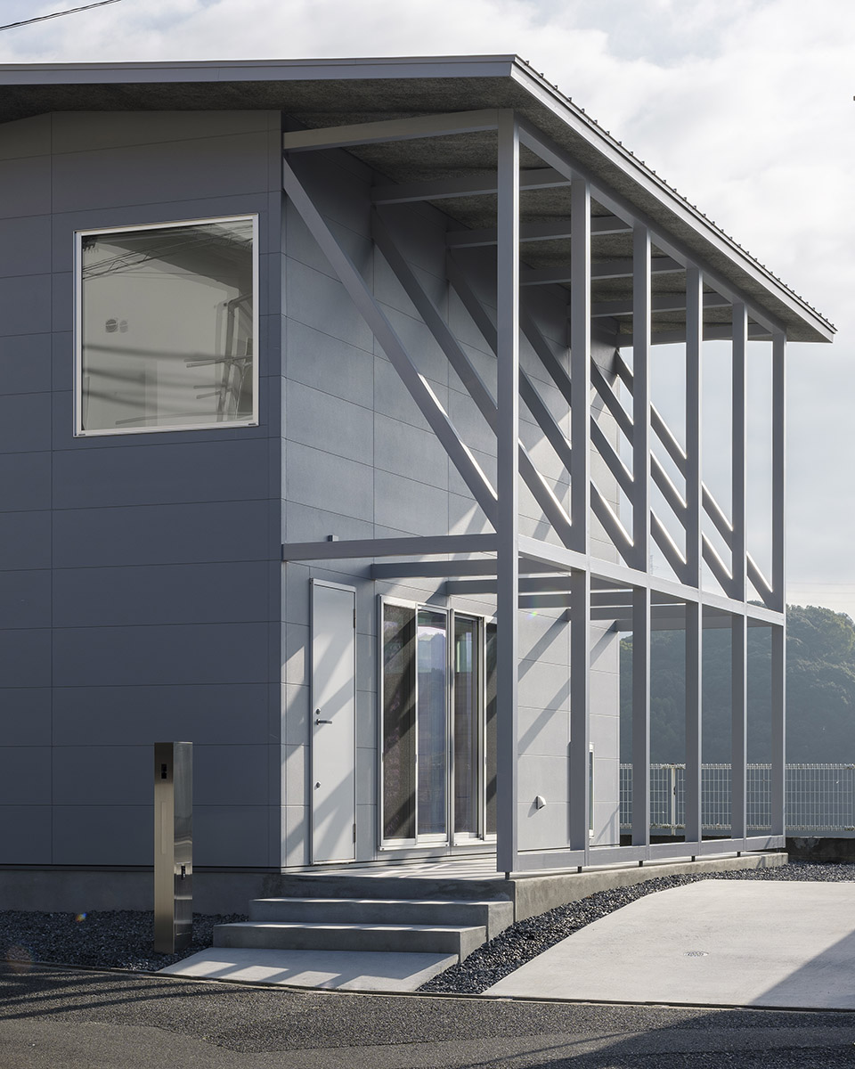 frame and window by shinji nakano architects