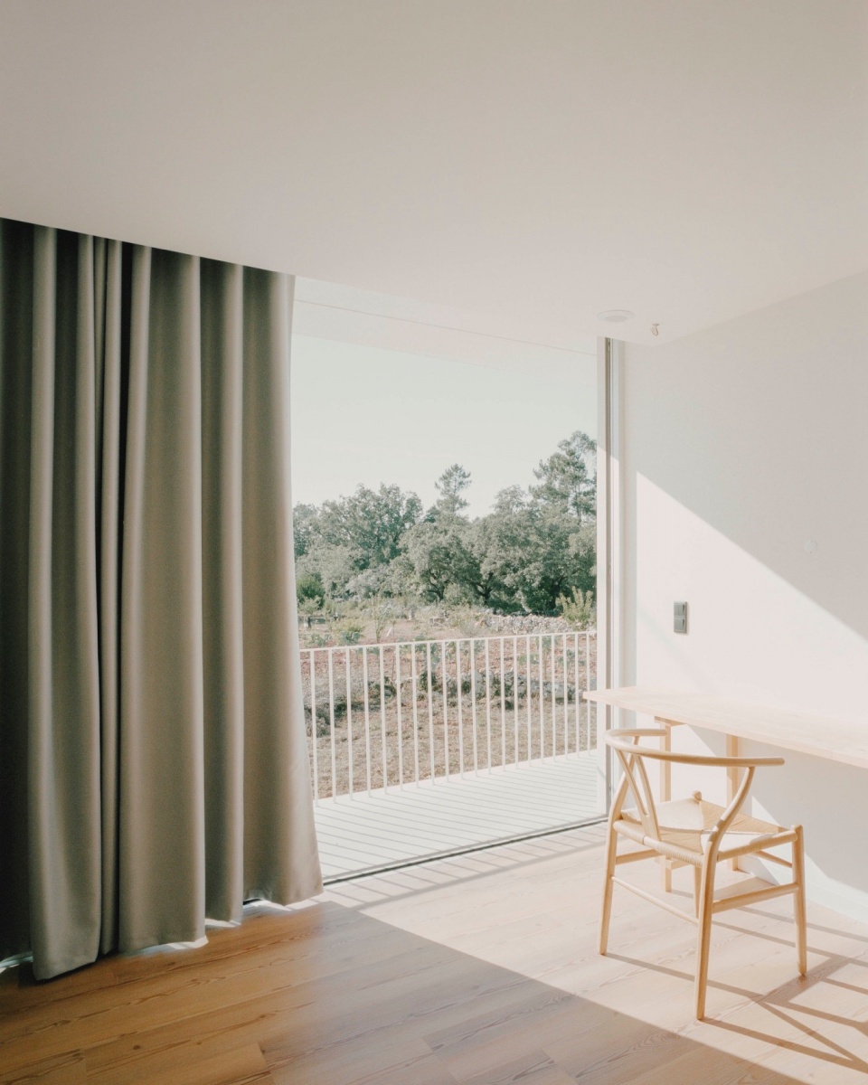 casa moita santa by bruno dias arquitectura