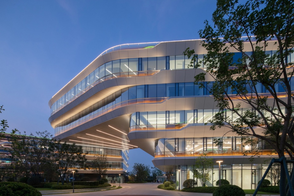 iFLYTEK AI Headquarters Campus Phase 1 by Meng Fanhao line studio