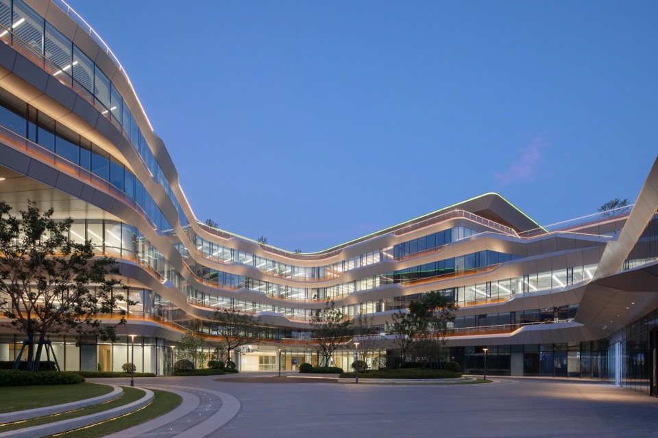 iFLYTEK AI Headquarters Campus Phase 1 by Meng Fanhao line studio