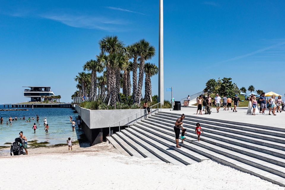 2023 ASLA URBAN DESIGN AWARD OF HONOR St Pete Pier Revitalization of Waterfront and Historic Pier Site by KEN SMITH WORKSHOP