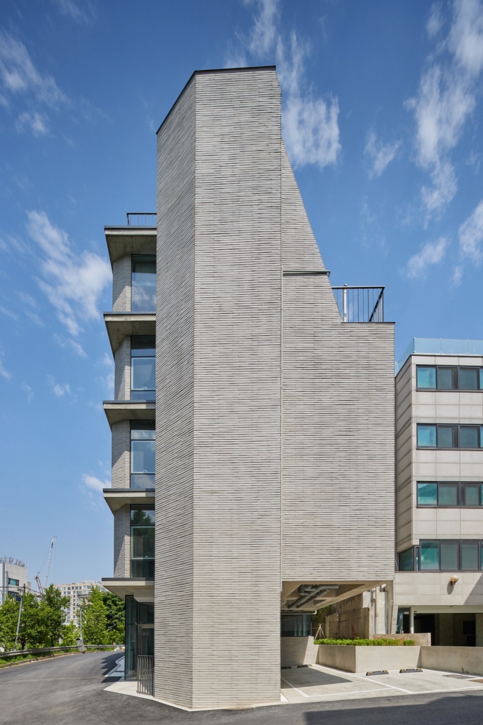 Hannam 381 Mixed Use YKH Associates