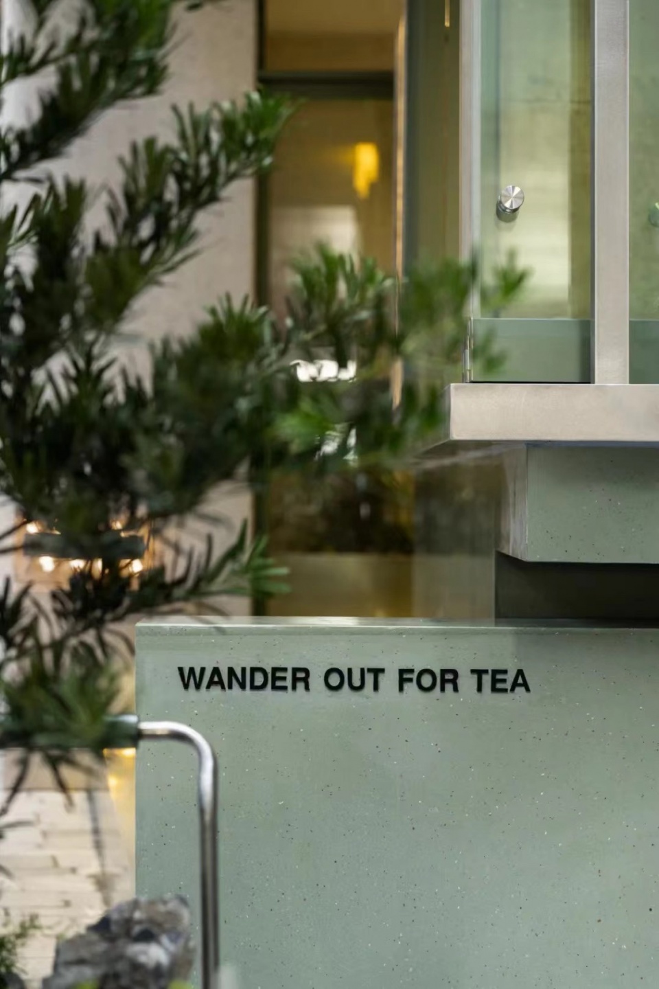 wander out by informal design
