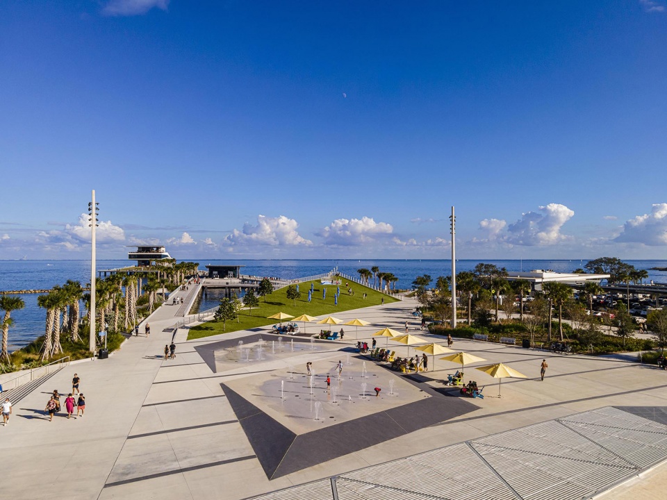 2023 ASLA URBAN DESIGN AWARD OF HONOR St Pete Pier Revitalization of Waterfront and Historic Pier Site by KEN SMITH WORKSHOP