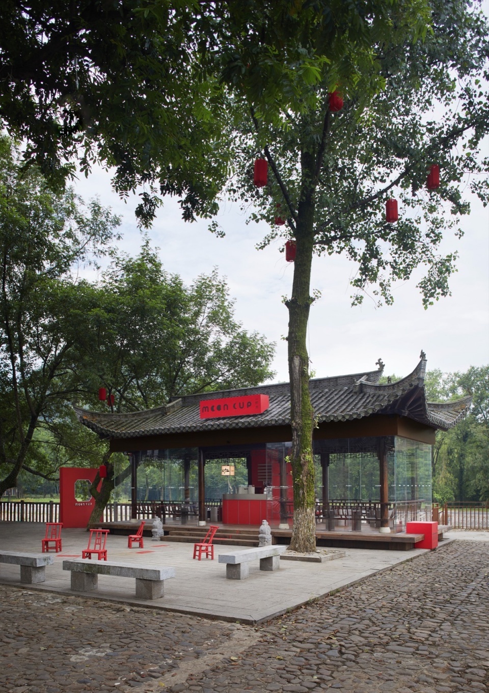 Red Pavilion under the Moon by Shejin Space Design Office