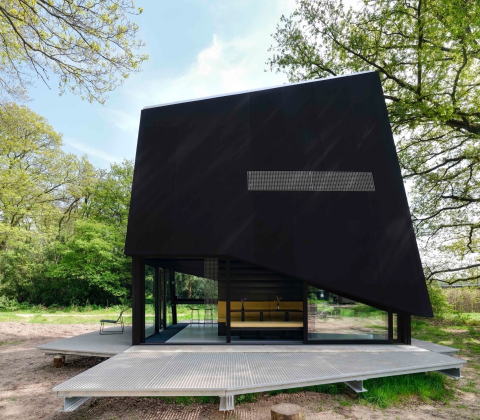 Retreat Stay Under the Radar by Sander van Schaik