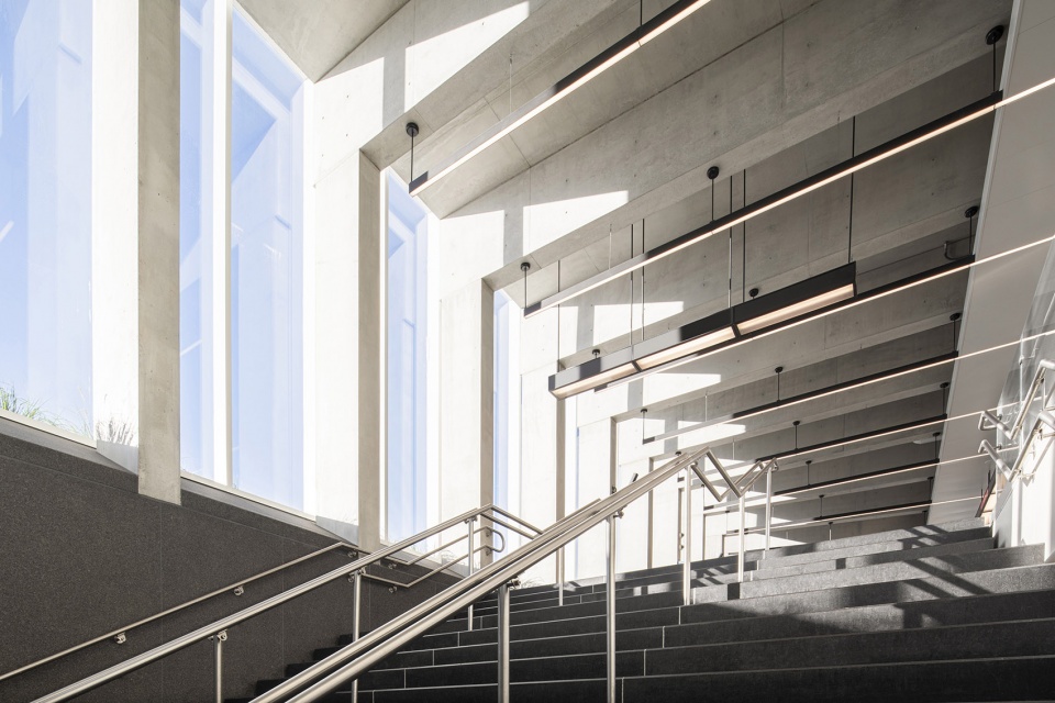 The Vendome Multimodal Hub Pole by Bisson Fortin Provencher Roy architectes