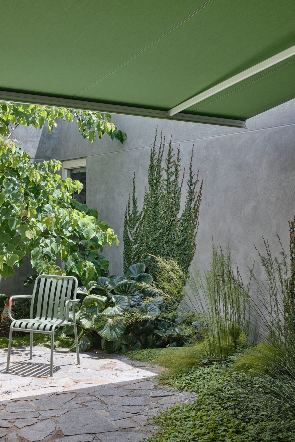 connected house by albert mo architects