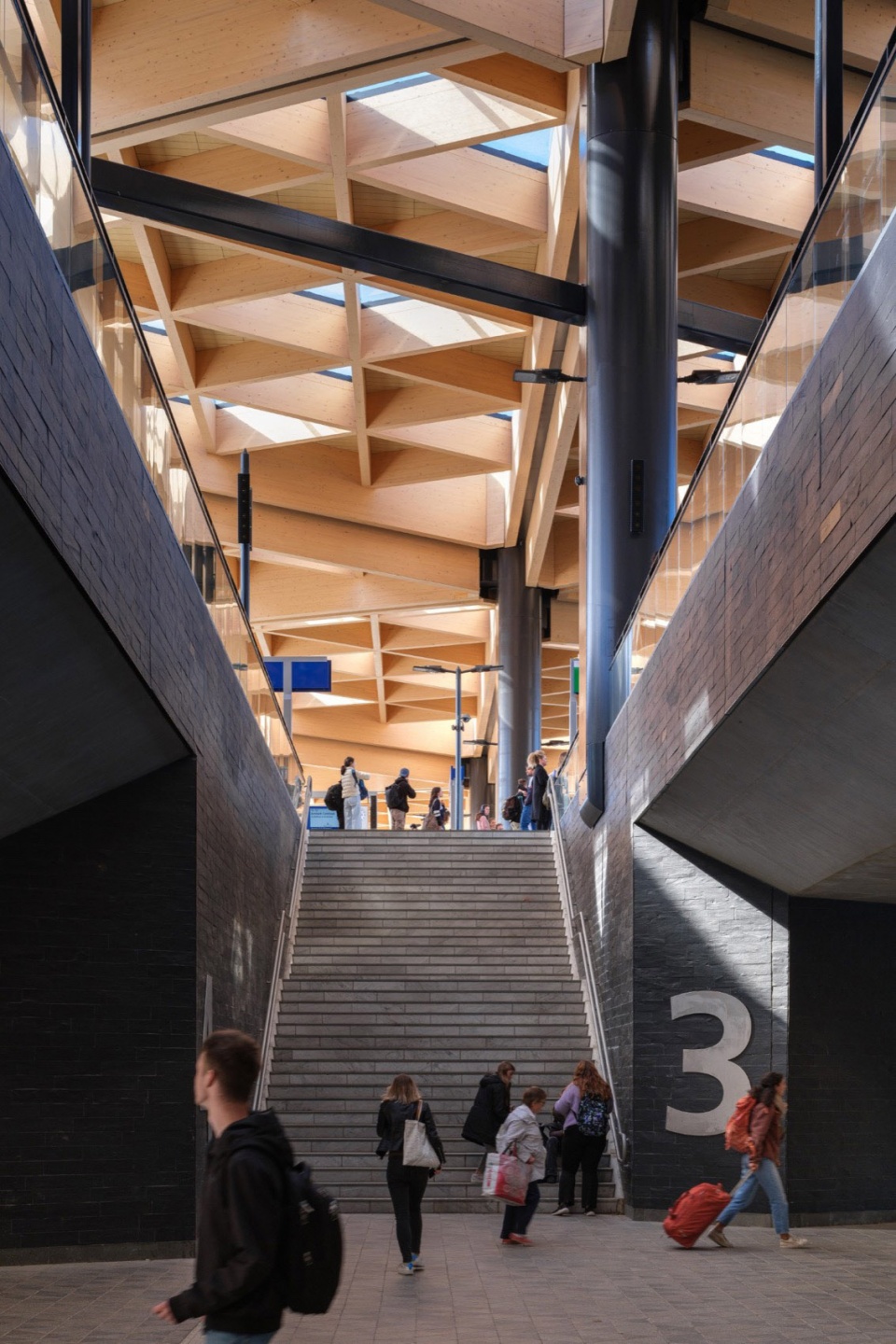 Ede Wageningen train station by Mecanoo Royal HaskoningDHV