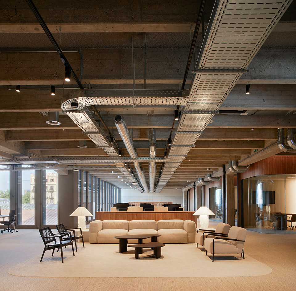 Simons Design Building Simon’s New Headquarters “SWITCH” by b720 Fermín Vázquez - 谷德设计网