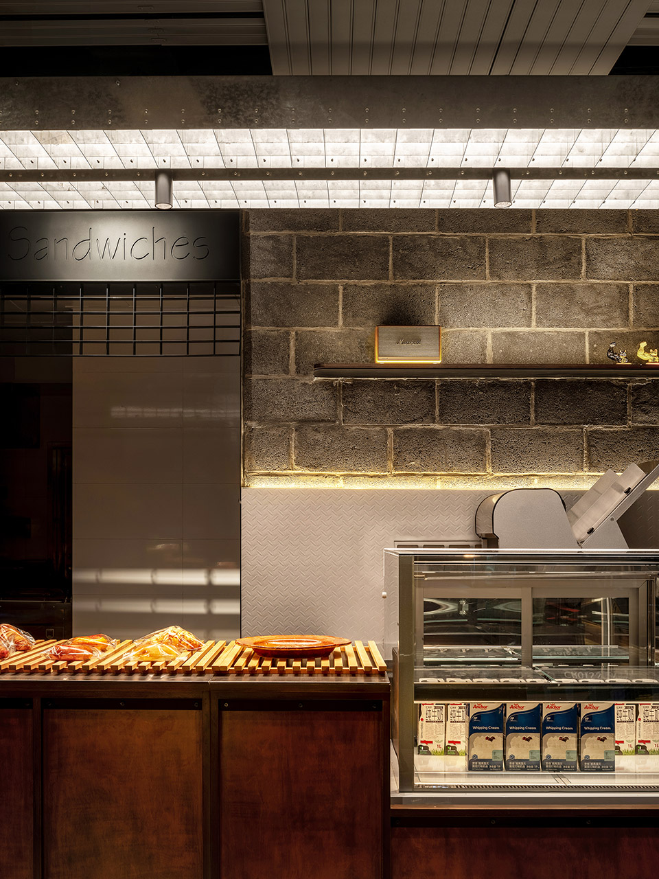 annzee bakery by deck design