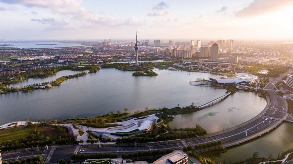 changshu qin lake park by ged