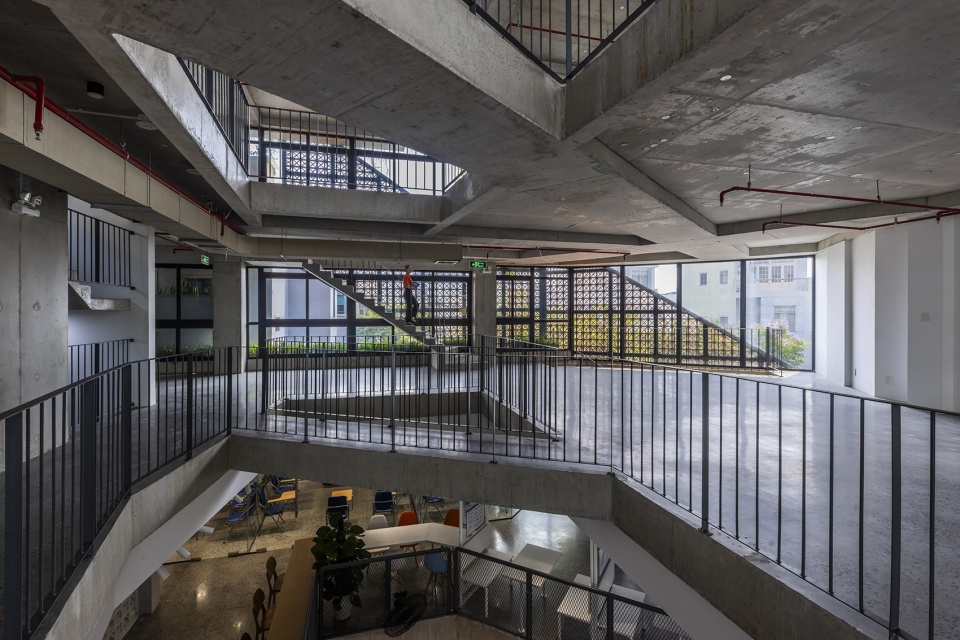 4b tower by ho khue architects
