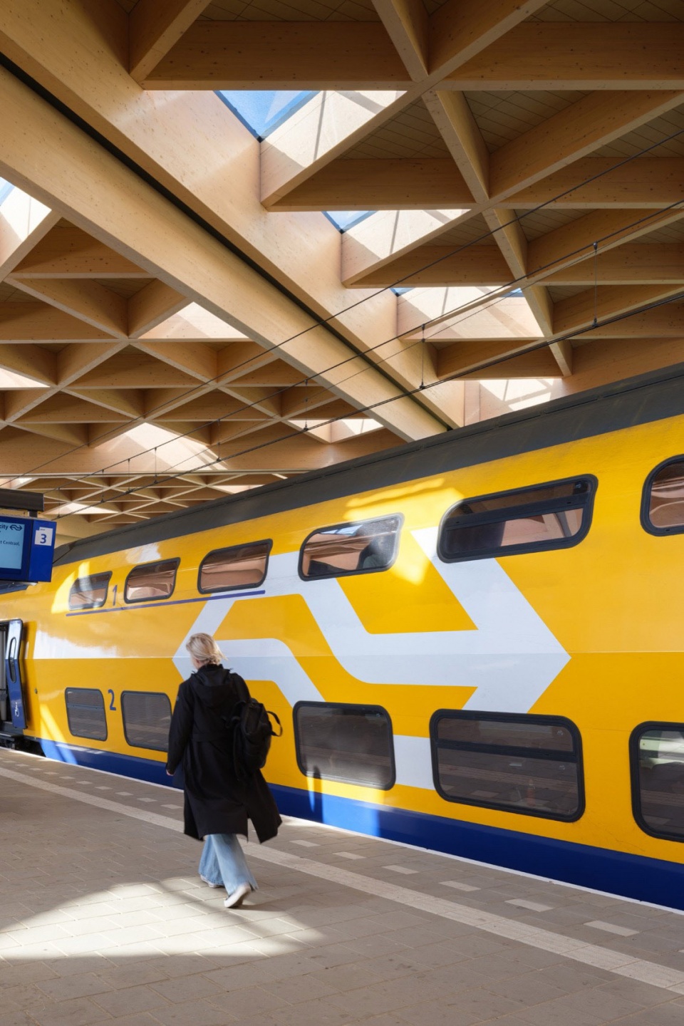 Ede Wageningen train station by Mecanoo Royal HaskoningDHV