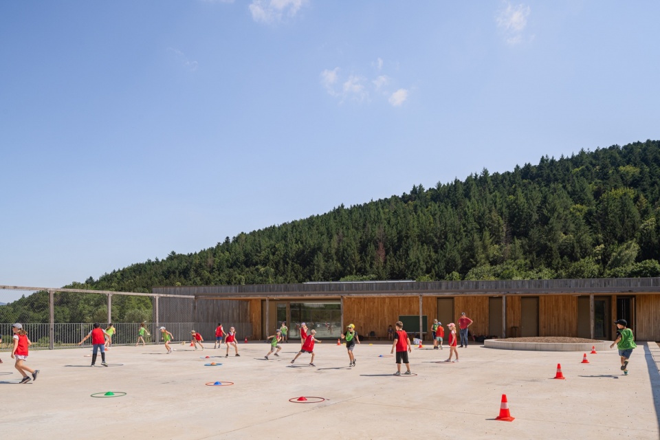 School of Honcourt f f architectes