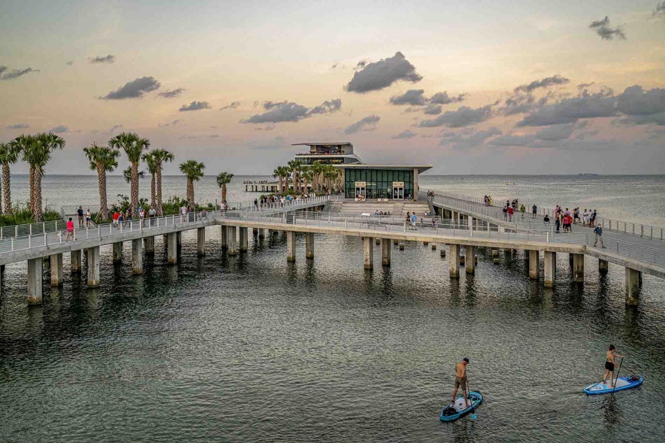 2023 ASLA URBAN DESIGN AWARD OF HONOR St Pete Pier Revitalization of Waterfront and Historic Pier Site by KEN SMITH WORKSHOP