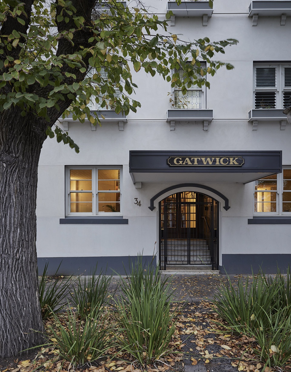 Gatwick Private Hotel Kosloff Architecture