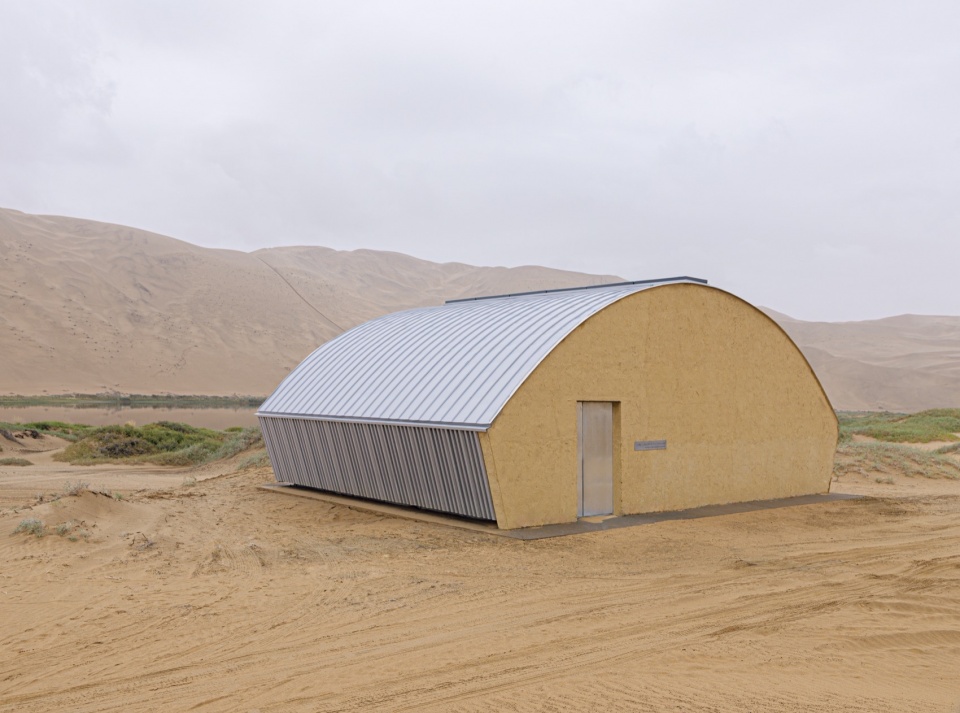 The Home in the Badain Jaran Desert by Department of Architecture School of Architecture and Urban Planning Nanjing University
