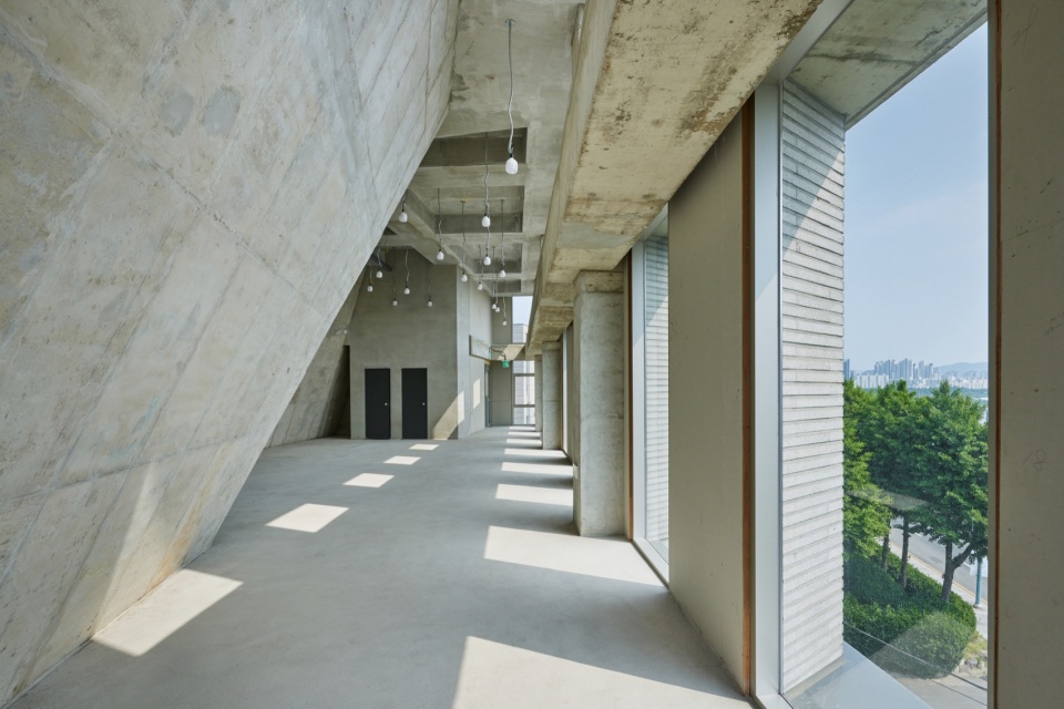 Hannam 381 Mixed Use YKH Associates