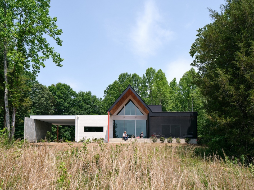 The Dogtrot House by Studio Becker Xu