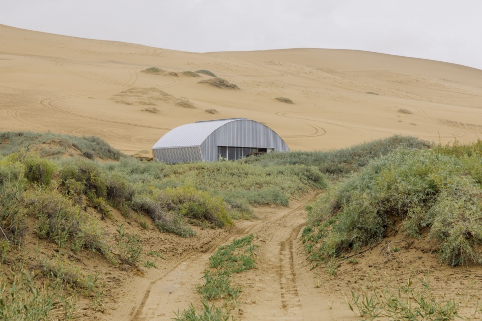 The Home in the Badain Jaran Desert by Department of Architecture School of Architecture and Urban Planning Nanjing University