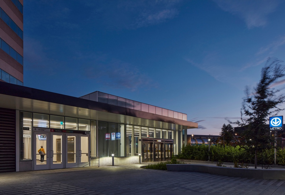 The Vendome Multimodal Hub Pole by Bisson Fortin Provencher Roy architectes