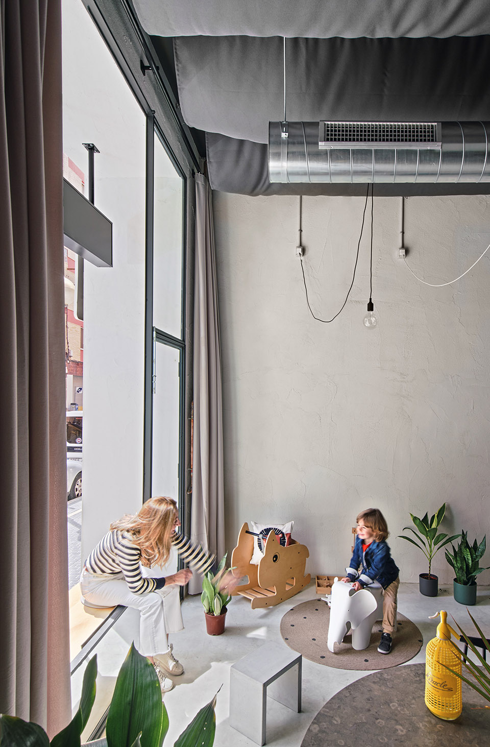 cafe roquet by nua arquitectures