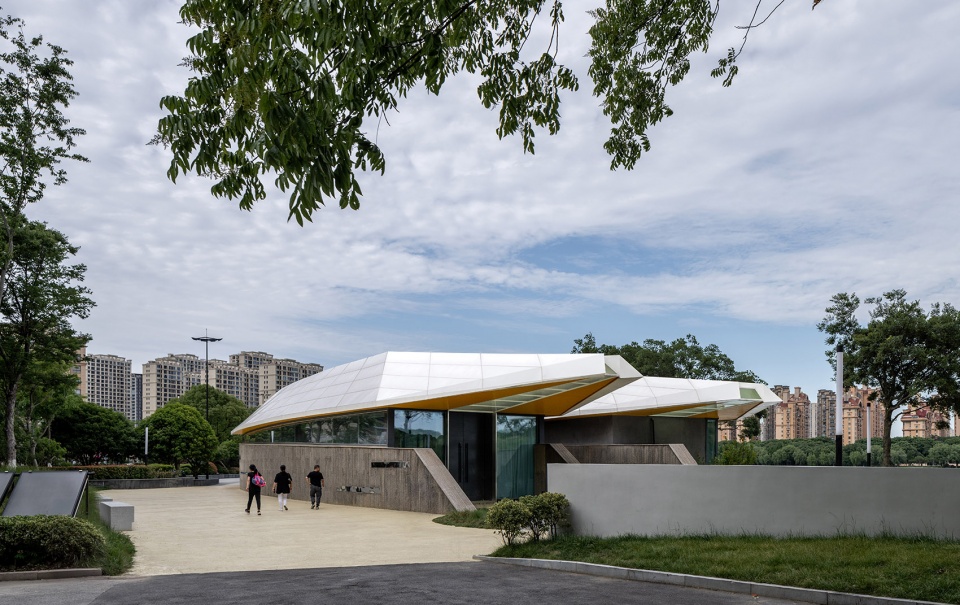 the rowing club at the beidong lake of pinghu city by cctn design
