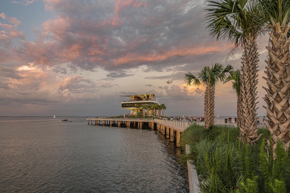 2023 ASLA URBAN DESIGN AWARD OF HONOR St Pete Pier Revitalization of Waterfront and Historic Pier Site by KEN SMITH WORKSHOP
