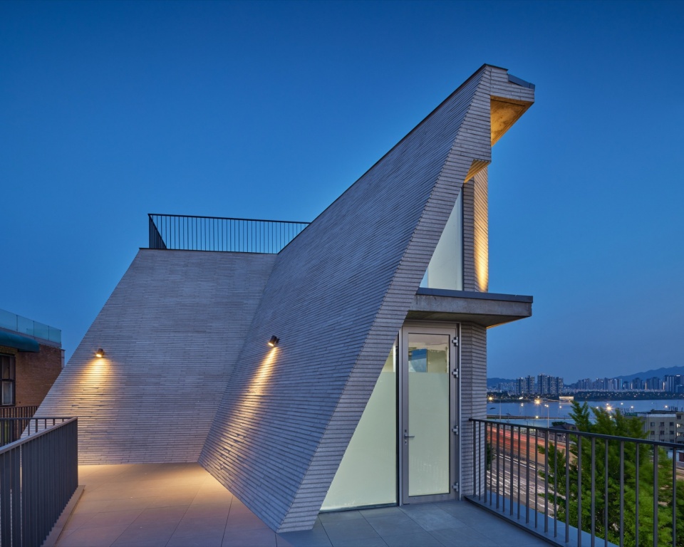 Hannam 381 Mixed Use YKH Associates