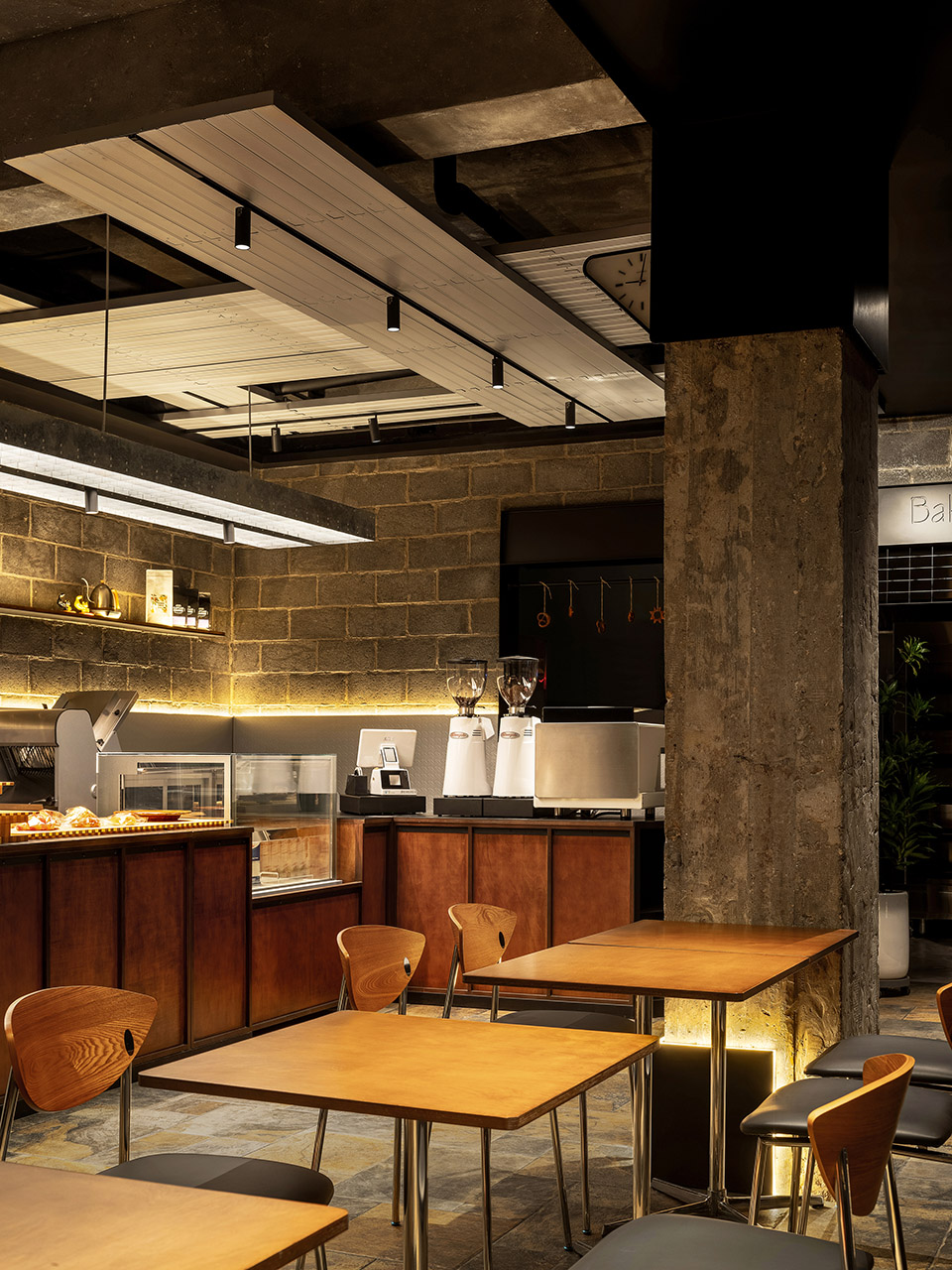 annzee bakery by deck design