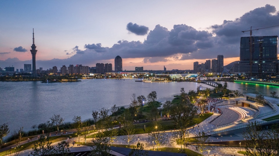 changshu qin lake park by ged